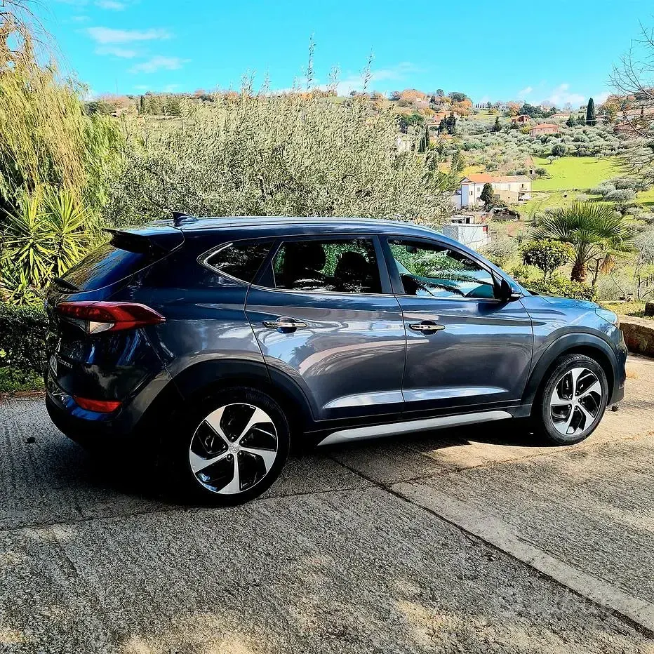 Usata Hyundai Tucson 141 CV (103 kW) 2017 Grigio SUV