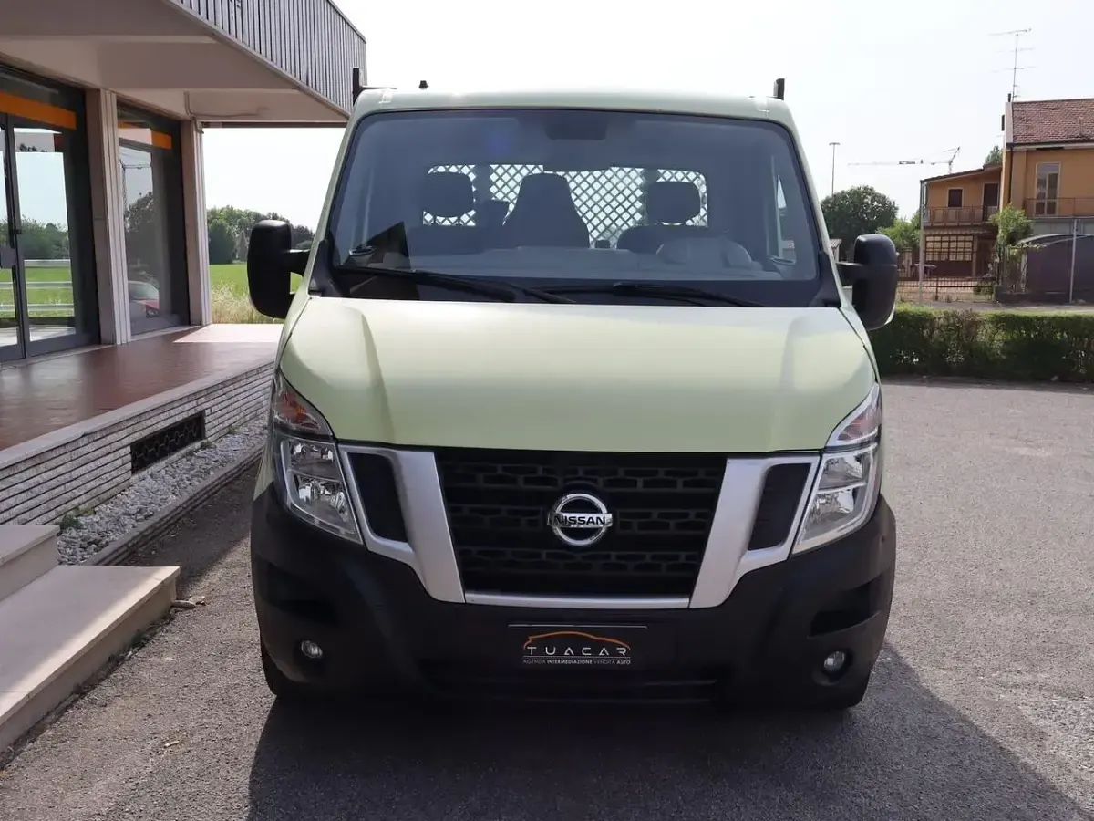 Usata Nissan NV400 125 CV (91 kW) 2016 Giallo Furgone