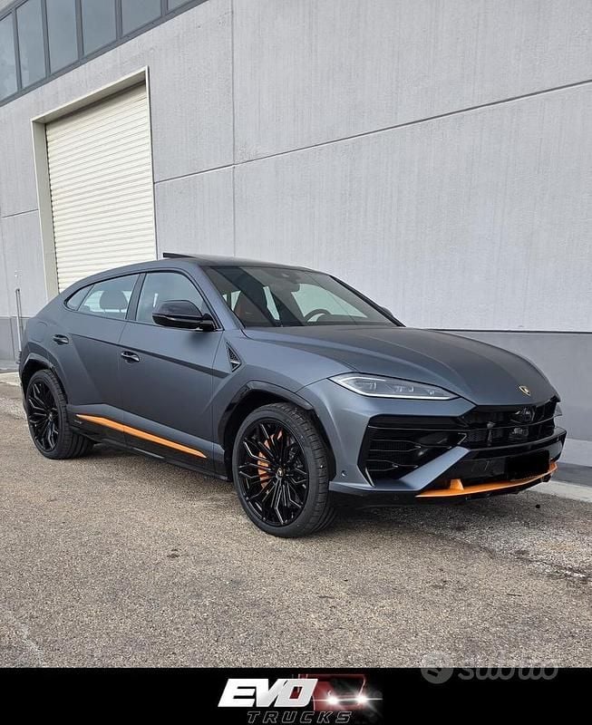 Nuova Lamborghini Urus 800 CV (588 kW) 2025 Grigio SUV