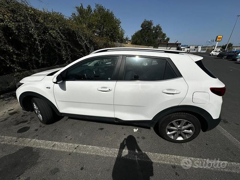 Usata Kia Stonic Style 116 CV (85 kW) 2020 Bianco SUV