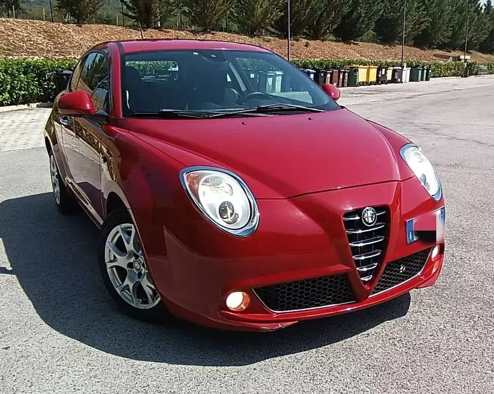 Usata Alfa Romeo MiTo Distinctive 105 CV (77 kW) 2014 Rosso Utilitaria