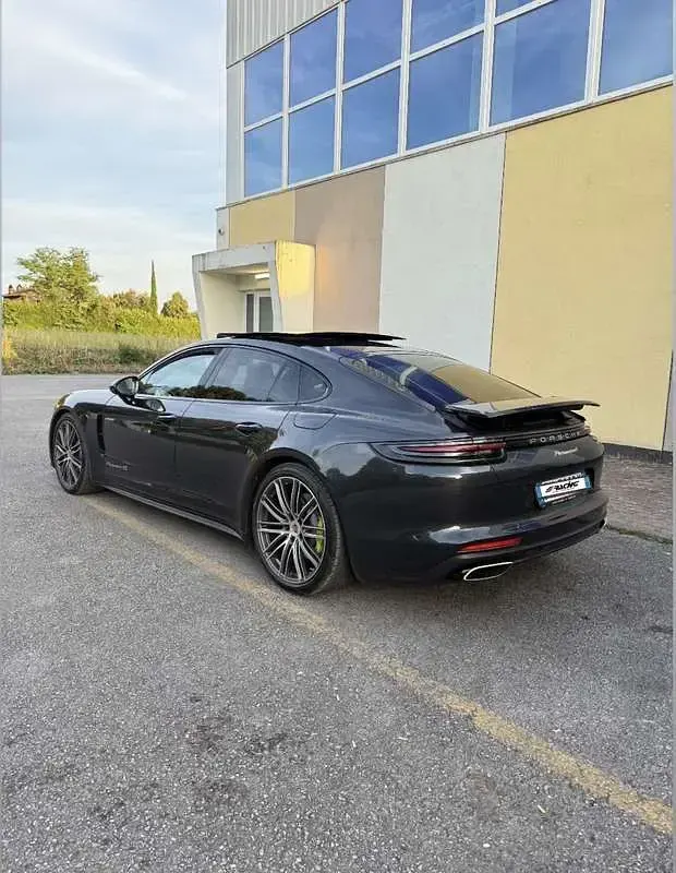 Usata Porsche Panamera S E-Hybrid Sport Turismo 330 CV (242 kW) 2018 Utilitaria