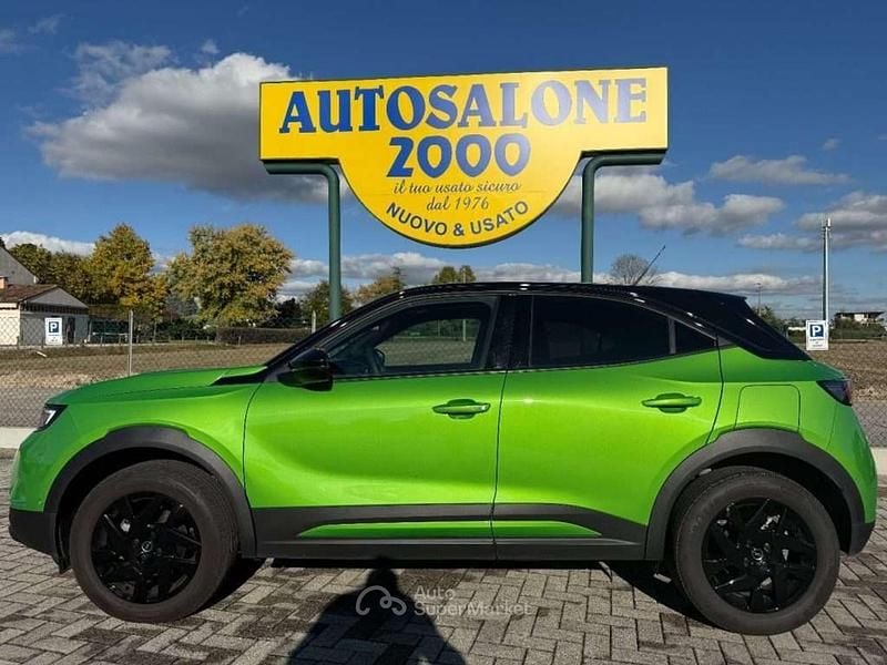 Usata Opel Mokka 101 CV (74 kW) 2024 Verde SUV