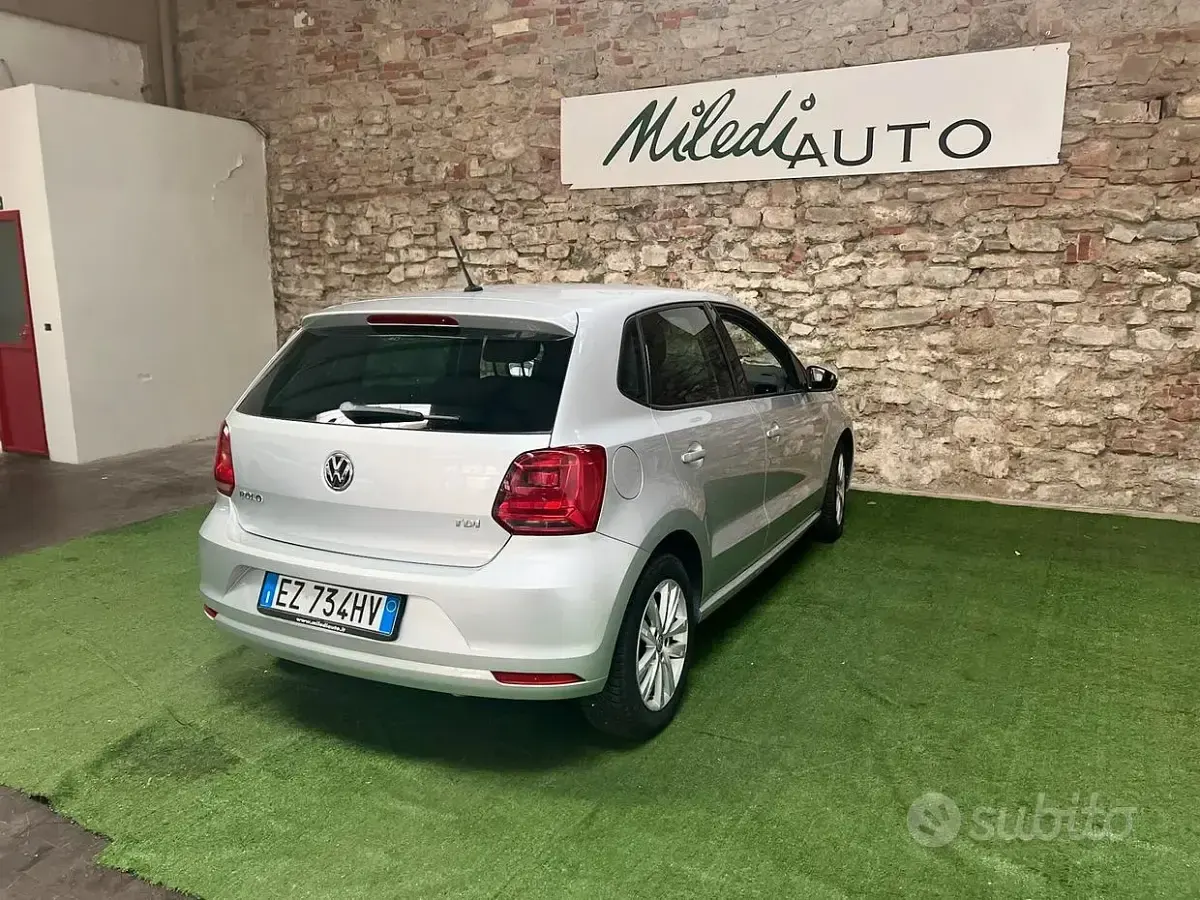 Usata VW Polo Comfortline 75 CV (55 kW) 2015 Grigio Berlina