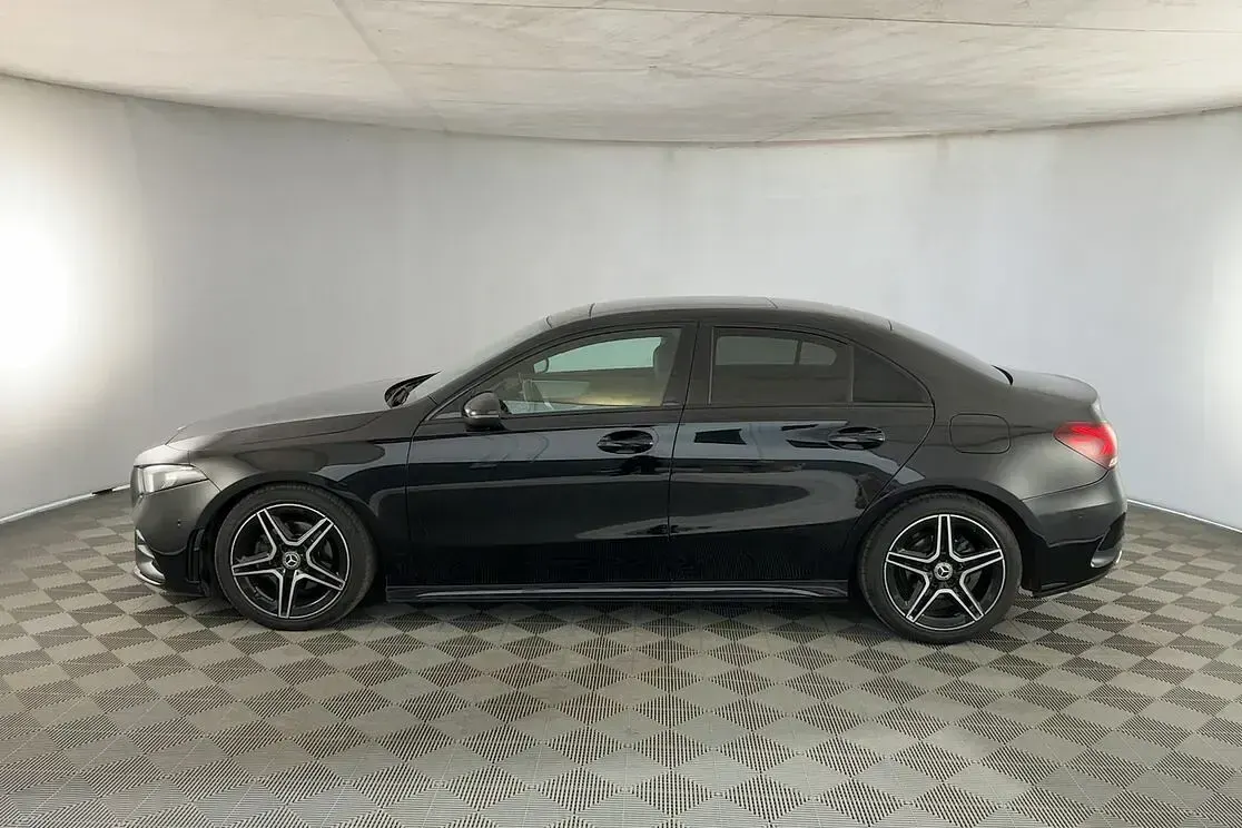 Usata Mercedes A200 AMG line 150 CV (110 kW) 2020 Nero Berlina