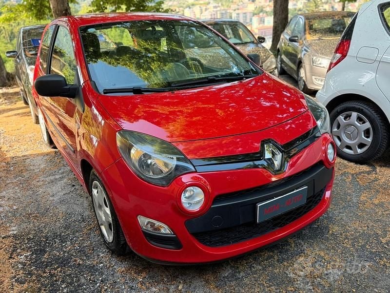 Rosso Usata 2013 Renault Twingo Due volumi | 2999 € (Ottimo prezzo) - Immagine 1/4