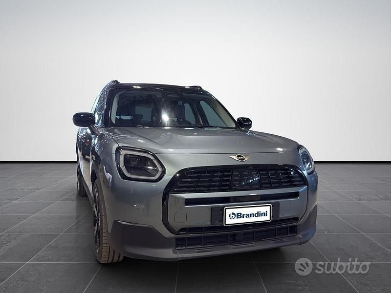 Usata Mini Countryman Classic 163 CV (119 kW) 2025 Smokey green SUV