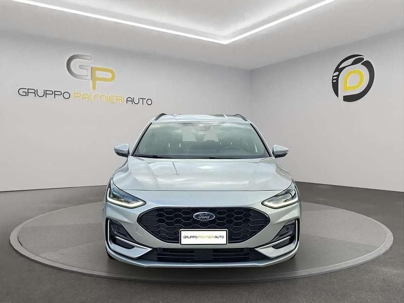 Argento Usata 2023 Ford Focus ST-Line Station wagon | 14.900 € (Ottimo prezzo) - Immagine 1/4