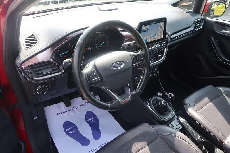 Usata Ford Fiesta Vignale 101 CV (74 kW) 2018 Rosso Utilitaria
