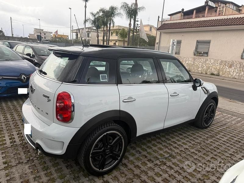 Begagnad Mini Cooper SD Countryman 143 HK (105 kW) 2013 Vit SUV