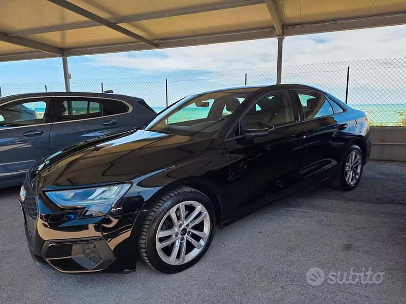 Usado Audi A3 Advanced 150 CV (110 kW) 2022 Negro Berlina
