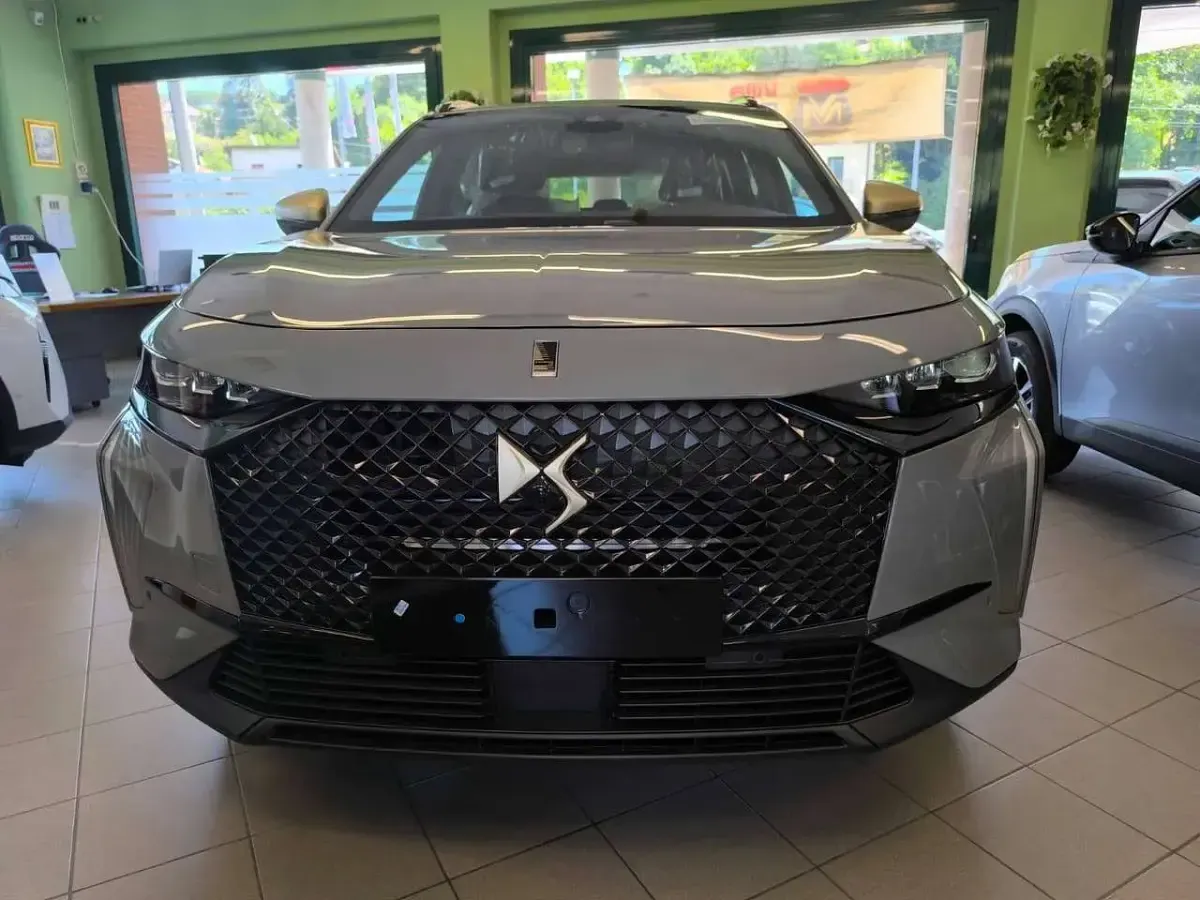 Nuova DS Automobiles DS7 Crossback Performance 131 CV (96 kW) 2026 Grigio SUV
