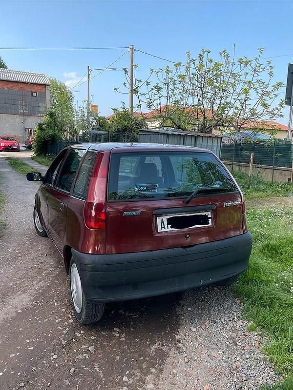 Usata Fiat Punto 54 CV (39 kW) 1996 Berlina