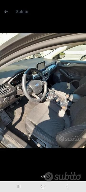 Usata Ford Focus 120 CV (88 kW) 2018 Grigio Berlina