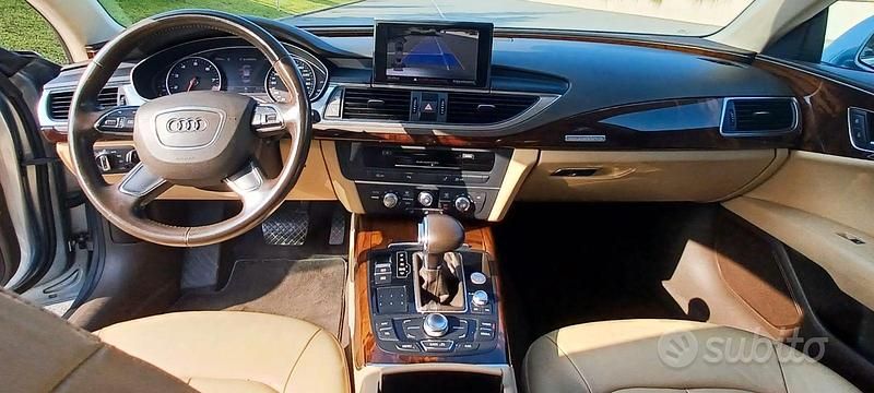 Usata Audi A7 Sportback Sport 204 CV (150 kW) 2011 Argento Utilitaria