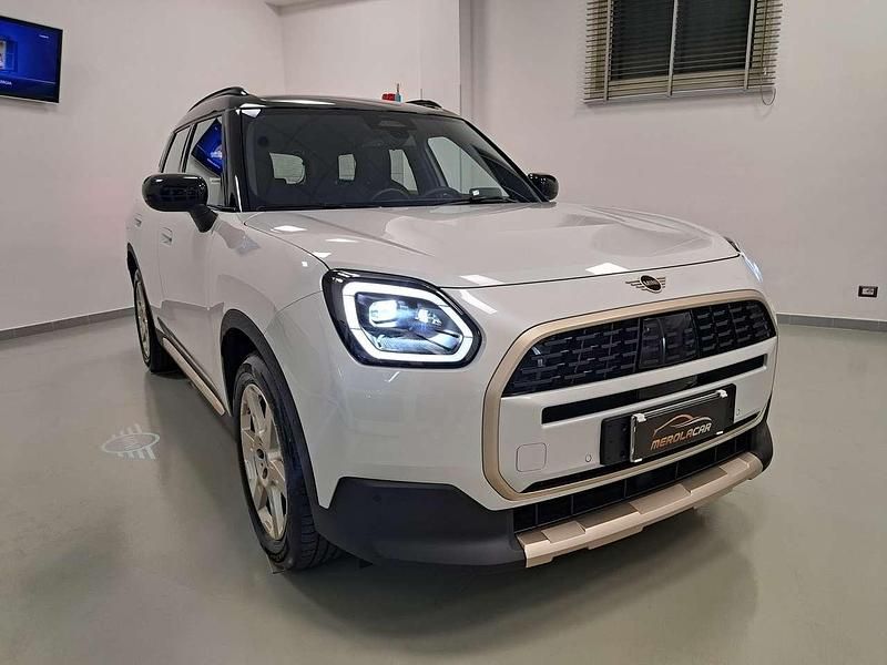 Usata Mini Cooper Countryman Favoured 170 CV (125 kW) 2024 Bianco SUV