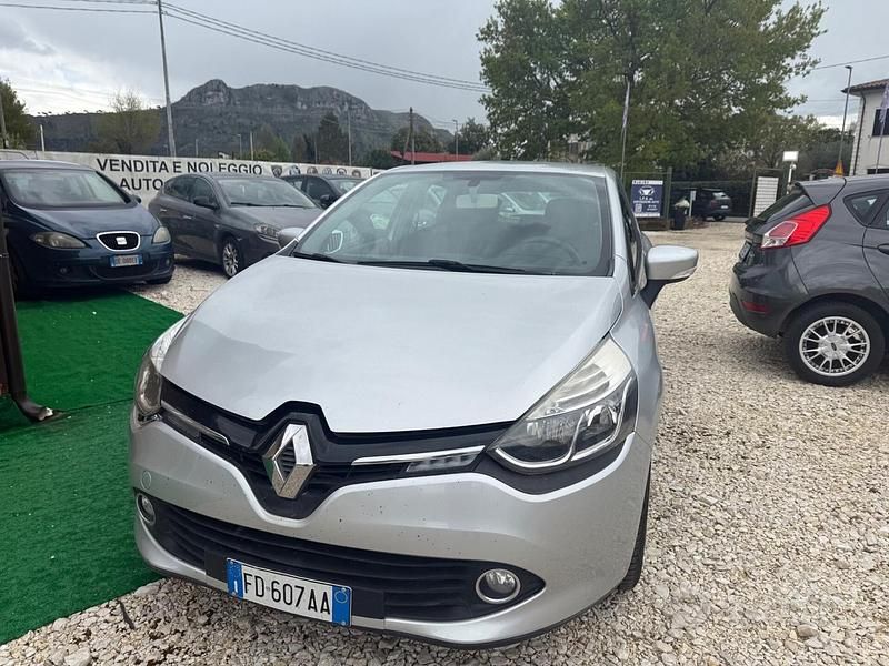 Usata Renault Clio IV 90 CV (66 kW) 2015 Grigio Berlina