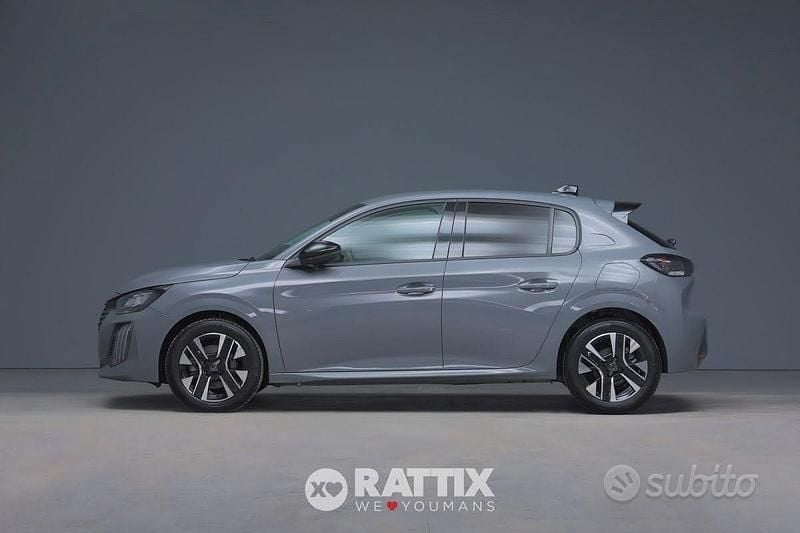 Usata Peugeot 208 Allure 110 CV (80 kW) 2025 Grigio selenium Utilitaria