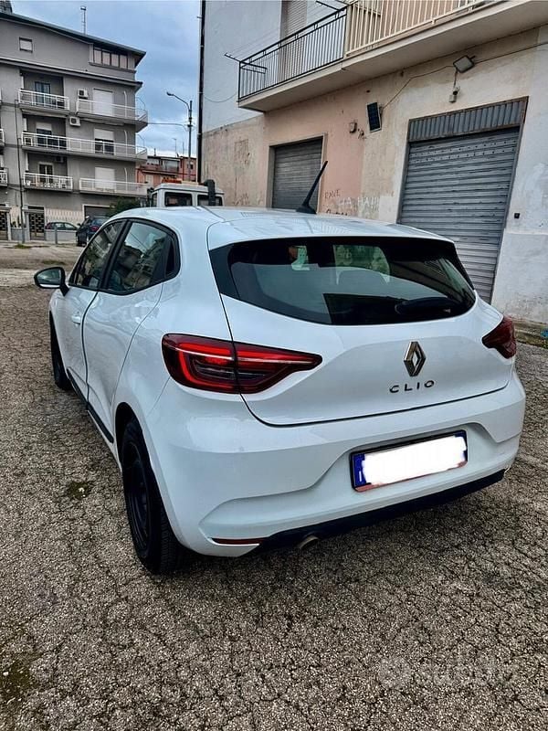 Usata Renault Clio V Techno 91 CV (66 kW) 2023 Bianco Berlina