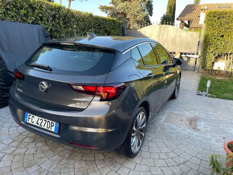 Usato 2016 Opel Astra 1.6 Diesel 136 CV (9.900 €)