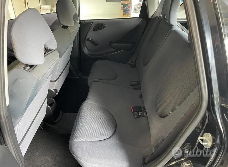 Usata Honda Jazz S 77 CV (56 kW) 2005 Nero Utilitaria