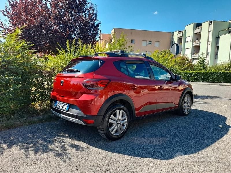 Rosso Usata 2021 Dacia Sandero Due volumi | 12.000 € - Immagine 1/4