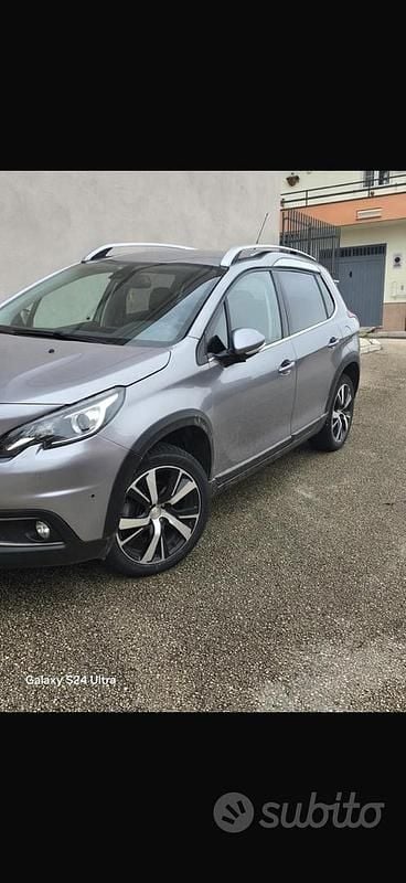 Usata Peugeot 2008 2017 Grigio SUV