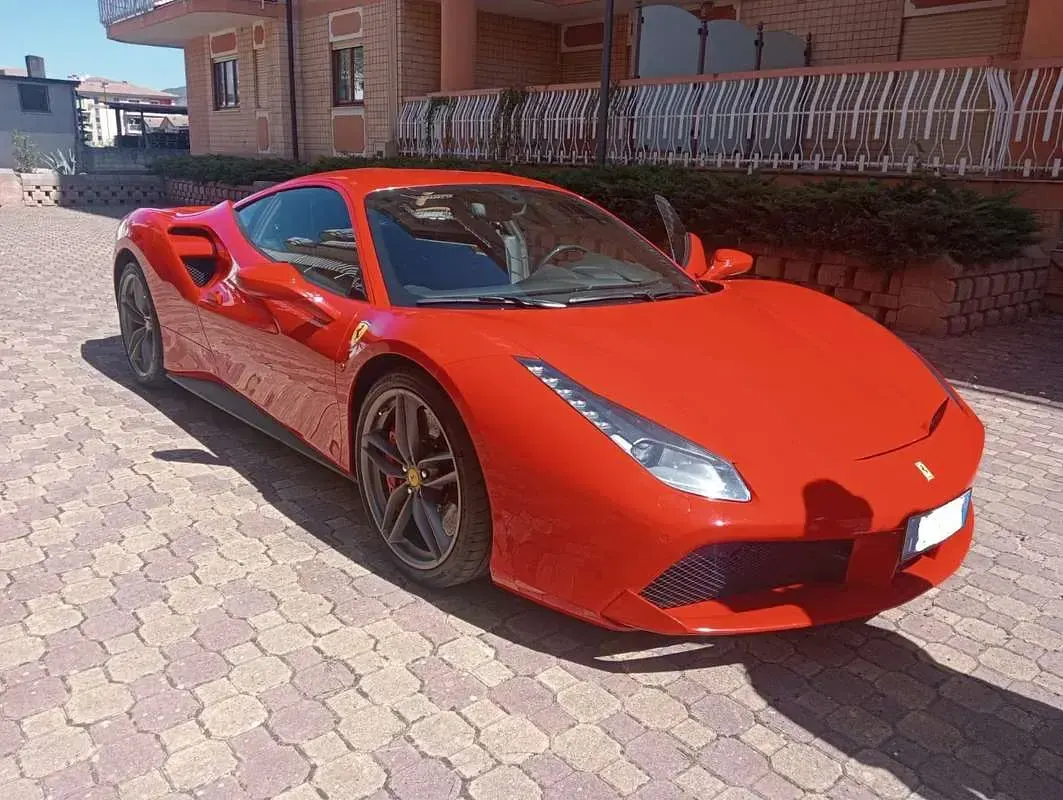 Usata Ferrari 488 670 CV (492 kW) 2017 Coupé