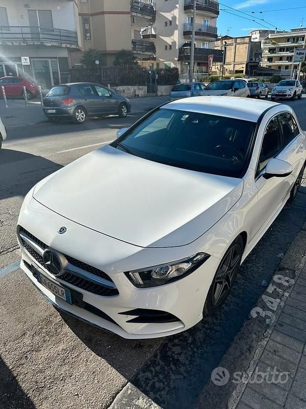 Usata 2020 Mercedes A200 AMG line | 24.900 € (Buon prezzo) - Immagine 1/4