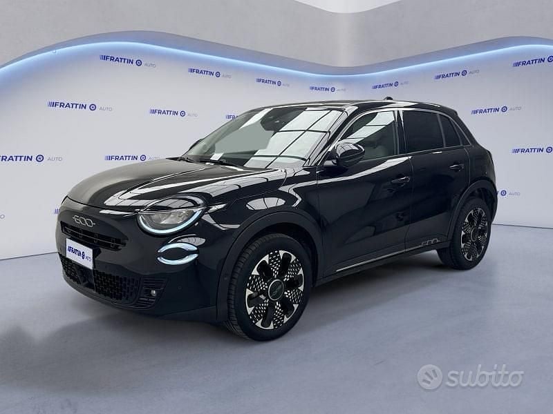 Usata Fiat 600 La Prima 110 CV (80 kW) 2025 Nero SUV