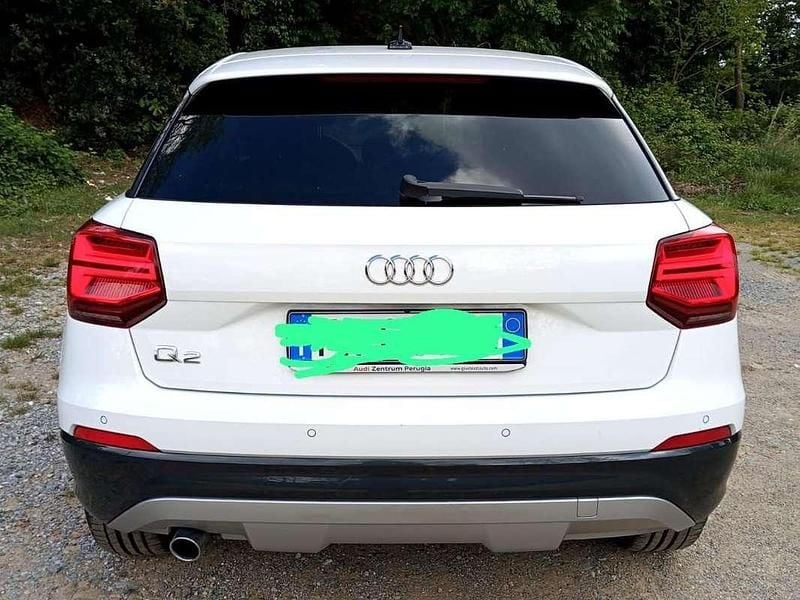 Usata Audi Q2 Business 116 CV (85 kW) 2019 Bianco SUV