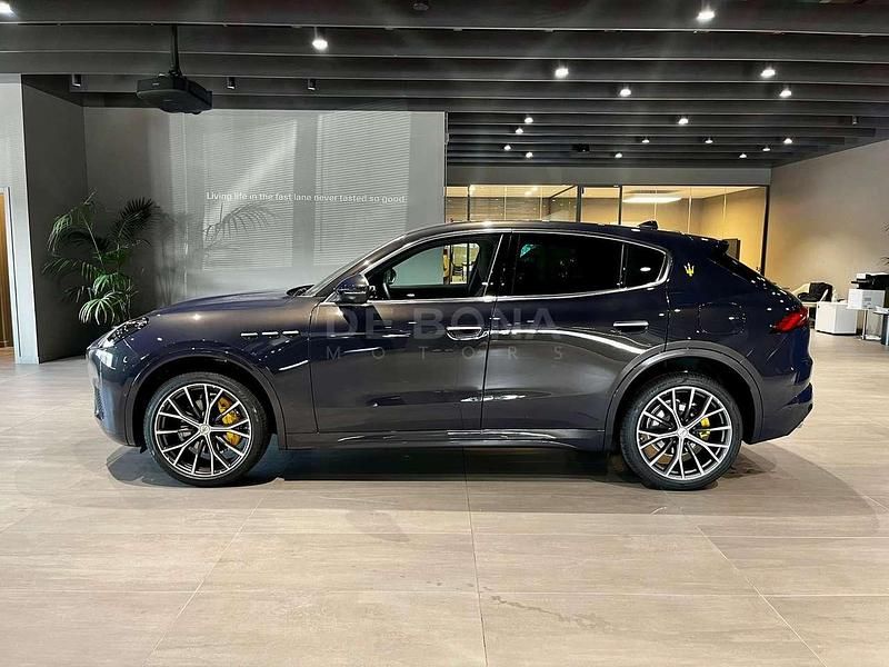 Nuova Maserati Grecale 250 CV (183 kW) 2026 Night interaction SUV