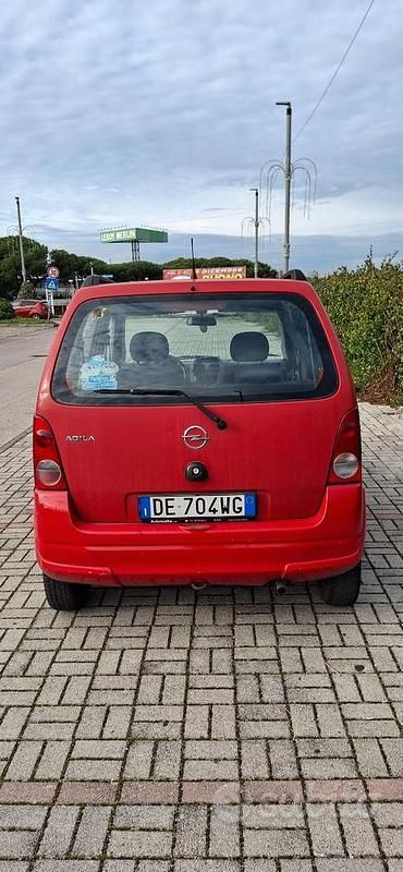 Usata Opel Agila 65 CV (47 kW) 2007 Berlina