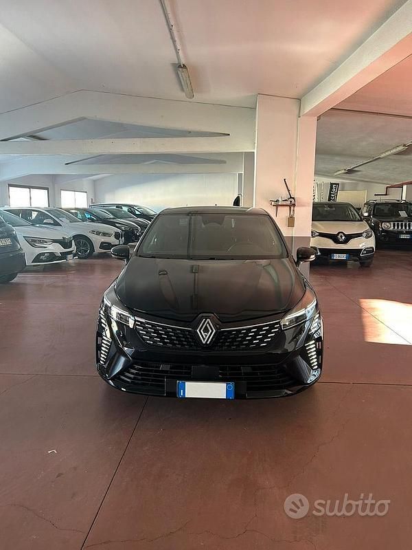 Usata Renault Clio V Techno 91 CV (66 kW) 2025 Nero Berlina