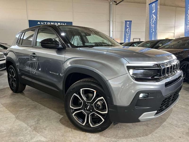 Nuova Jeep Avenger Summit 110 CV (80 kW) 2026 Grigio scuro SUV