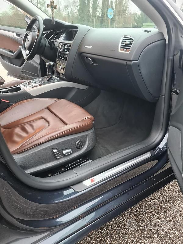 Usata Audi A5 190 CV (139 kW) 2014 Blu Coupé