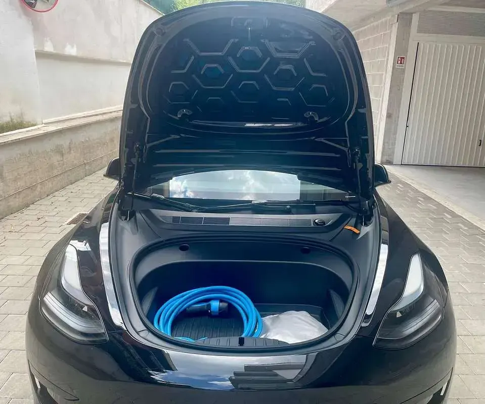 Usata Tesla Model 3 RWD 208 kW (283 CV) 2023 Nero Berlina