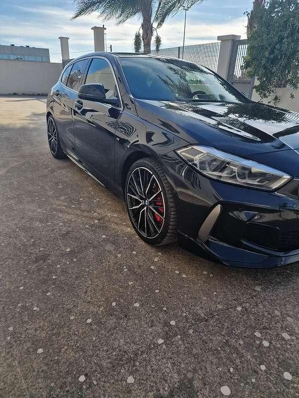 Usata BMW M135 Performance 306 CV (225 kW) 2022 Nero Utilitaria