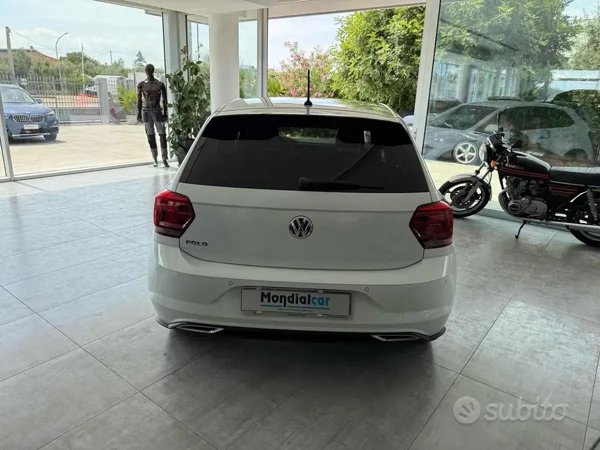 Usata VW Polo R-line 95 CV (69 kW) 2020 Bianco Utilitaria