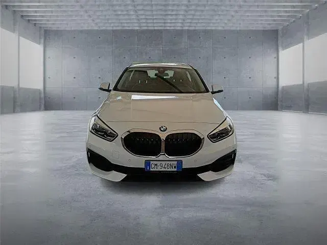 Usata BMW 116 Advantage 116 CV (85 kW) 2023 Bianco Utilitaria