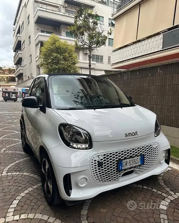 Usata Smart ForTwo Electric Drive Passion 41 kW (56 CV) 2023 Berlina