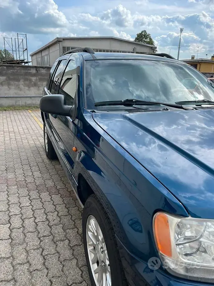 Usata Jeep Grand Cherokee 241 CV (177 kW) 2000 Blu SUV