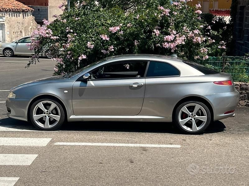 Usata Alfa Romeo GT 150 CV (110 kW) 2009 Grigio Coupé
