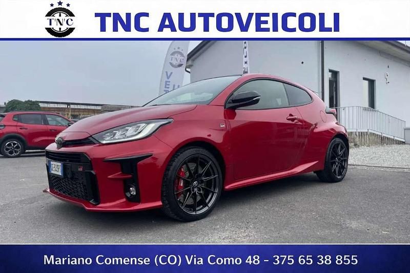 Usata Toyota Yaris 261 CV (191 kW) 2021 Rosso Berlina