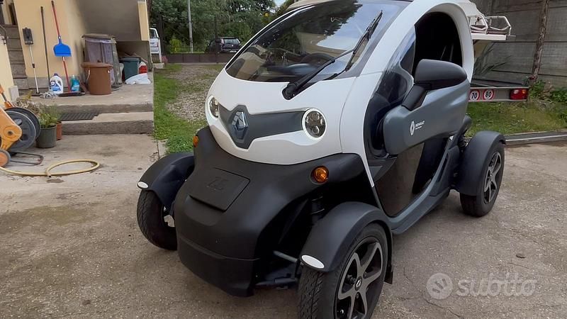 Usata Renault Twizy 13 kW (18 CV) 2012 Bianco Utilitaria