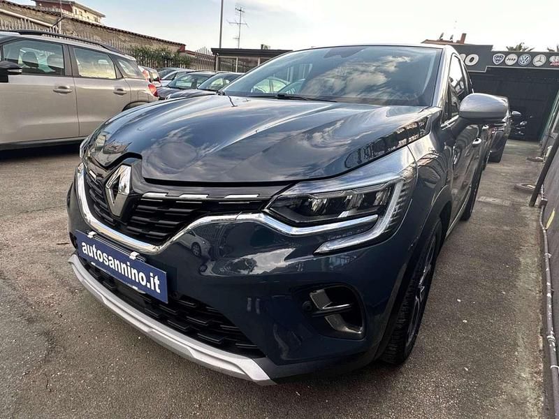 Usata Renault Captur Intens 101 CV (74 kW) 2022 Grigio SUV