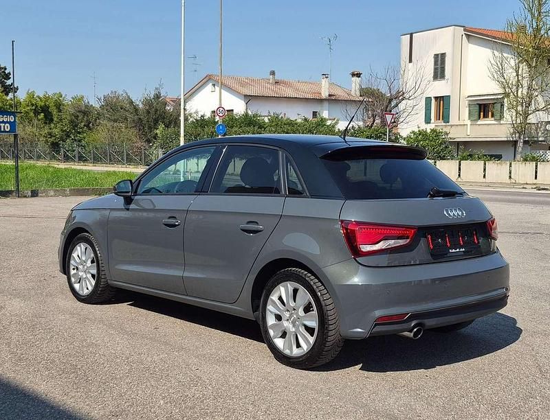Usata Audi A1 Sportback 82 CV (60 kW) 2018 Grigio daytona/tetto nero Utilitaria