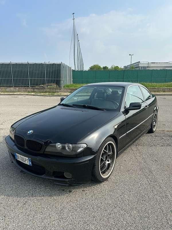 Usata BMW 325 192 CV (141 kW) 2001 Nero Coupé