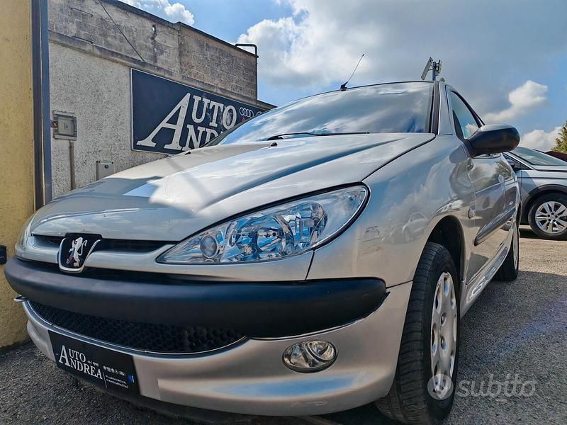 Usata Peugeot 206 67 CV (49 kW) 2005 Bianco Berlina