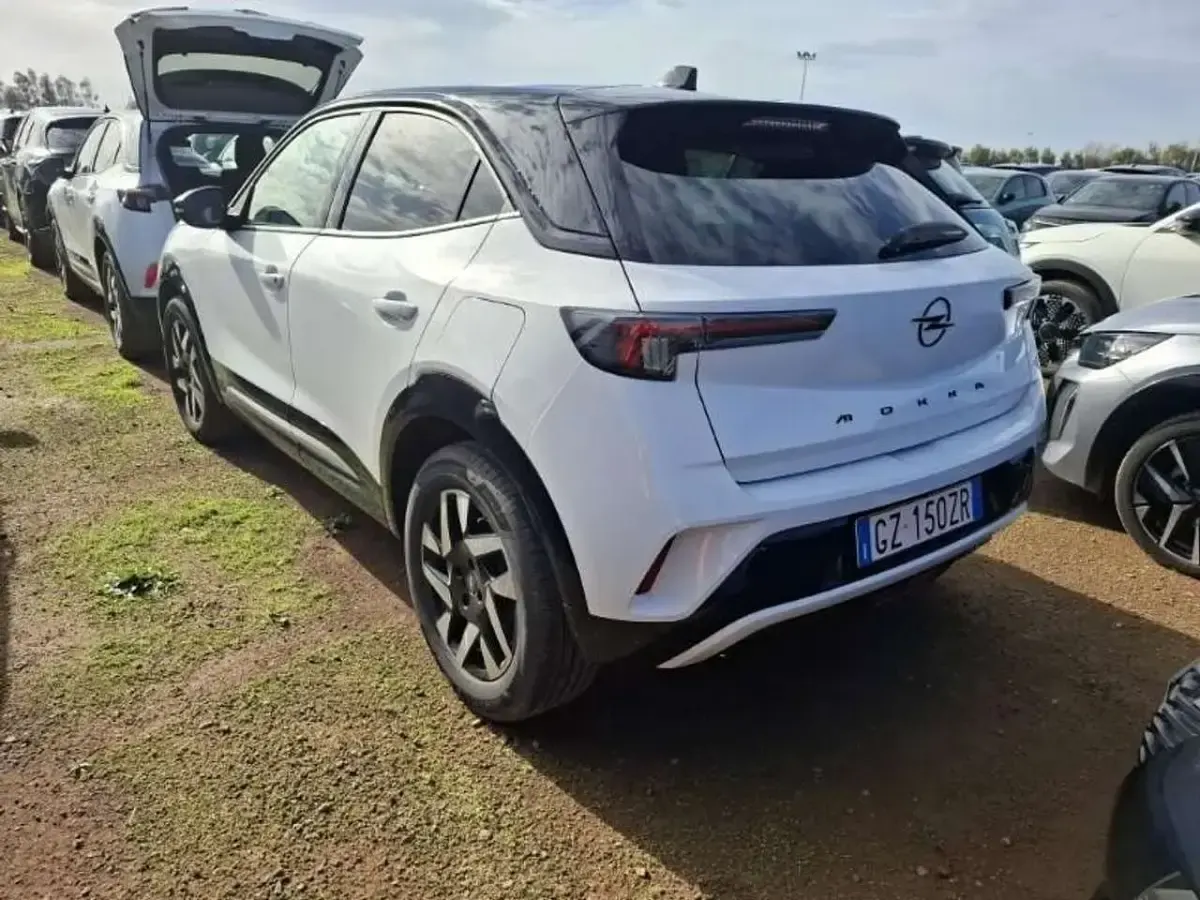 Usata Opel Mokka 131 CV (96 kW) 2025 Bianco SUV